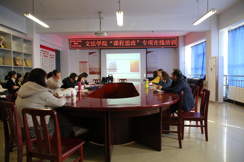 http://www.ayit.edu.cn/__local/1/E9/59/AC7842DE552FAF0BE01948D3499_8125B93F_1491A.jpg